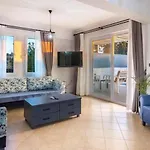 Calis 3 Bedroom With Private Pool Hot Tub * フェティエ