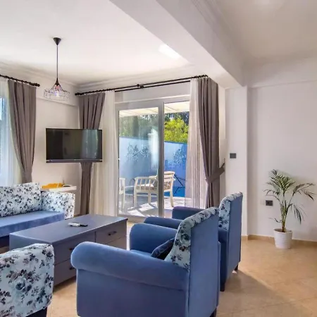 Вилла Calis 3 Bedroom With Private Pool Hot Tub