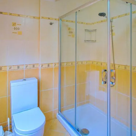 Calis 3 Bedroom With Private Pool Hot Tub Вилла *