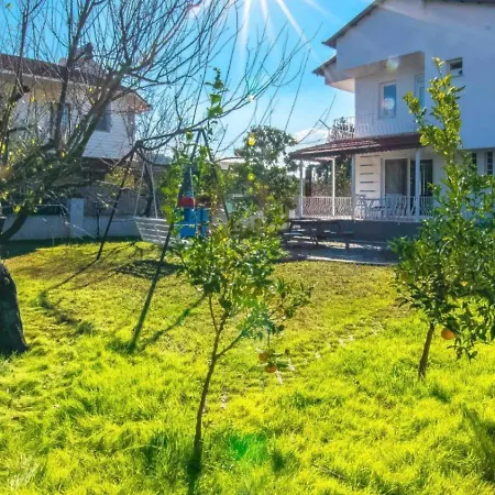 Calis 3 Bedroom With Private Pool Hot Tub