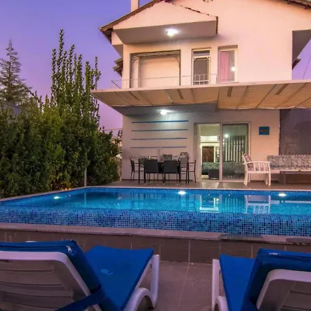 Вилла Calis 3 Bedroom With Private Pool Hot Tub Фетхие