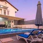 Calis 3 Bedroom With Private Pool Hot Tub * Fethiye