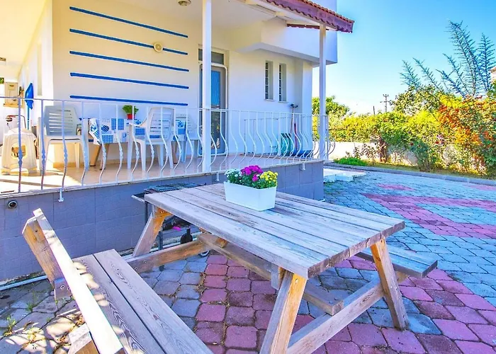 Calis 3 Bedroom With Private Pool Hot Tub Фетхие