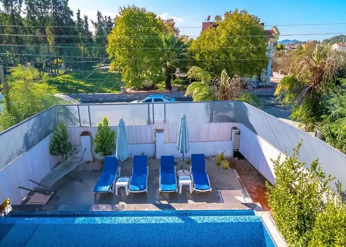 Вилла Calis 3 Bedroom With Private Pool Hot Tub