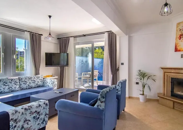 Вилла Calis 3 Bedroom With Private Pool Hot Tub