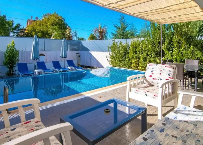 Calis 3 Bedroom With Private Pool Hot Tub Вилла *