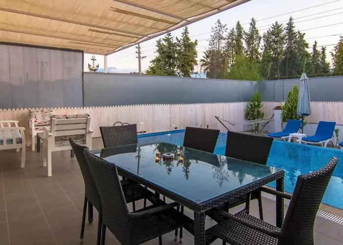 Calis 3 Bedroom With Private Pool Hot Tub Фетхие