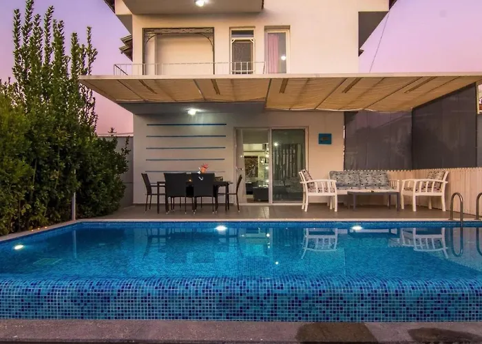 Calis 3 Bedroom With Private Pool Hot Tub Фетхие