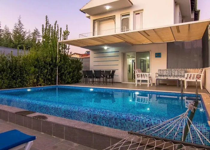Вилла Calis 3 Bedroom With Private Pool Hot Tub *
